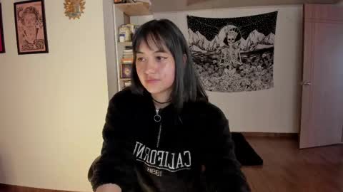 Snapshot of nia_blaze chatting on 27, 2, 2025 Nia online show from 27, 2, 2025