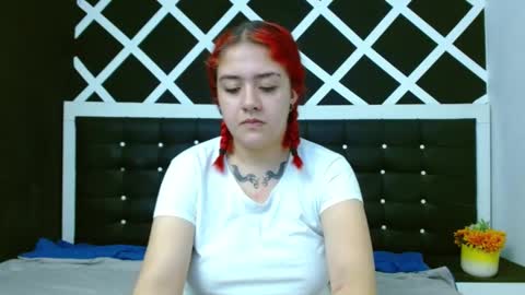 Estefani  online show from 17, 12, 2024