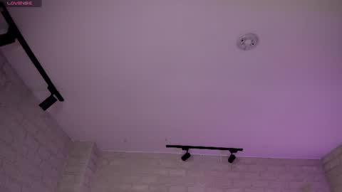SQUIRTER DOLL    online show from 29, 6, 2026