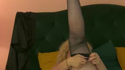 Nia MILF GRANNY MATURE online show from 4, 11, 2025