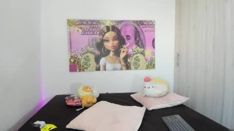  Nia  online show from 22, 9, 2025