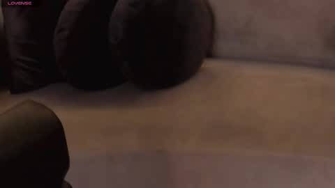 Call me Nia  online show from 24, 9, 2025