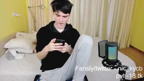 Nick PVT is open FanslyTwitter - Nic kycb online show from 19, 12, 2024