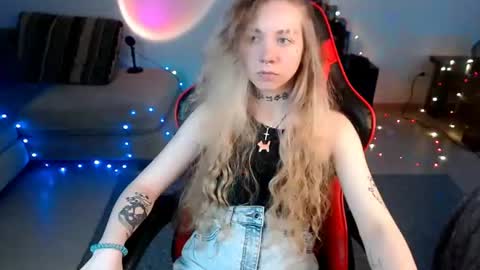nica_kawaii online show from 23, 6, 2026