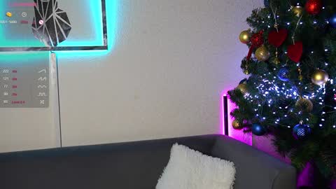 nica_rhodes online show from 7, 12, 2024