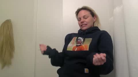 Amber online show from 10, 1, 2026