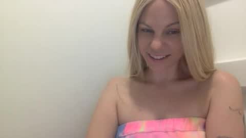 Snapshot of nicecolddrink2 chatting on 25, 2, 2026 Amber online show from 25, 2, 2026