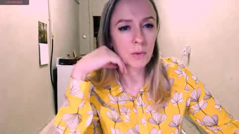 Snapshot of nicekat chatting on 8, 6, 2026 Kathrine online show from 8, 6, 2026