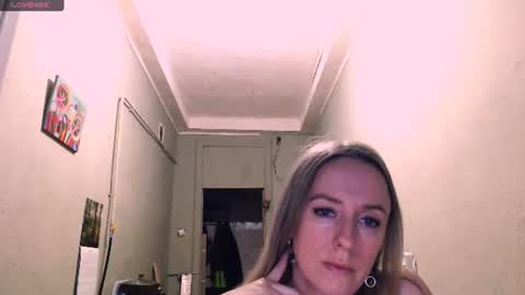 Snapshot of nicekat chatting on 10, 6, 2026 Kathrine online show from 10, 6, 2026