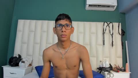 Snapshot of nick_collins20 chatting on 7, 2, 2025 Nick online show from 7, 2, 2025