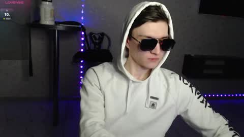 Nick online show from 4, 2, 2025