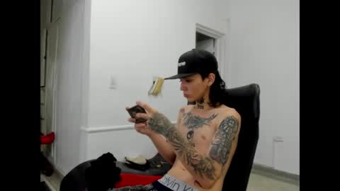 Snapshot of nick_straightboy chatting on 21, 4, 2026 Nick online show from 21, 4, 2026