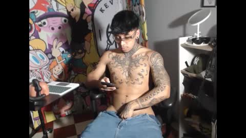 Nickhot0609 online show from 10, 12, 2024