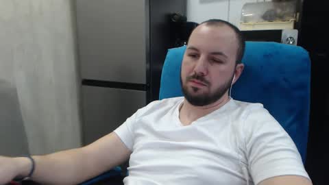 Julian online show from 8, 2, 2026