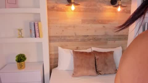 Nicky  online show from 5, 11, 2025