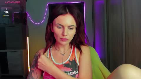 Nicky Weekends online show from 19, 9, 2025