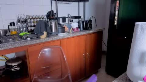 Nicky online show from 8, 4, 2026