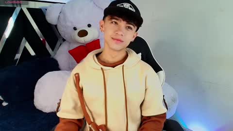 nico online show from 14, 2, 2025