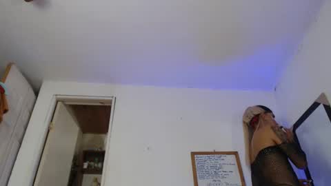 Snapshot of nico_hoot chatting on 11, 2, 2025 sammy hoot online show from 11, 2, 2025