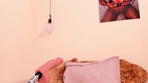 Nicol Villa online show from 10, 1, 2025