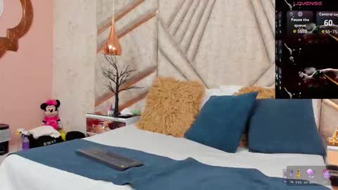 Snapshot of nicolaikarav chatting on 27, 11, 2025 Nicolai online show from 27, 11, 2025