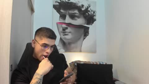 Snapshot of nicolasmuscle chatting on 31, 12, 2024 Andres online show from 31, 12, 2024