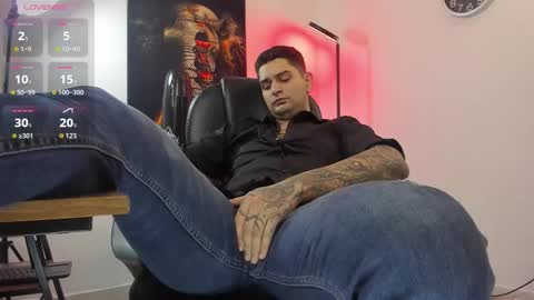 Nicolas Fellener online show from 11, 11, 2025