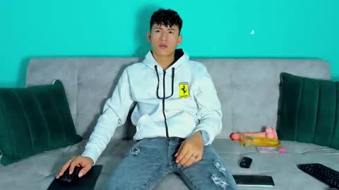 nicolastorres__ online show from 24, 11, 2025