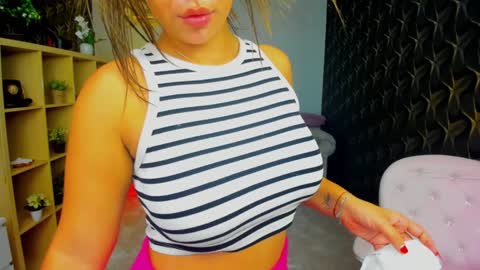 Snapshot of nicole___19 chatting on 16, 1, 2025 Nico online show from 16, 1, 2025