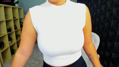 Snapshot of nicole___19 chatting on 6, 3, 2025 Nico online show from 6, 3, 2025