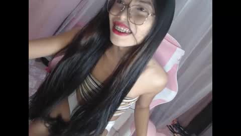nicole_ashley69 online show from 6, 1, 2026