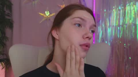 Nicole online show from 22, 12, 2024