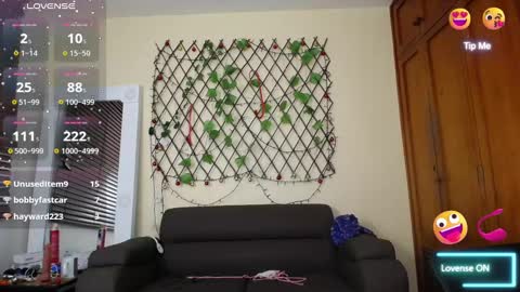 Nicole Santana online show from 7, 2, 2025