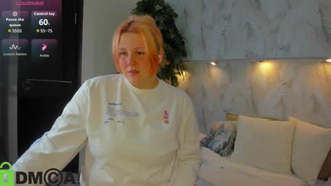 Nicole online show from 17, 9, 2025