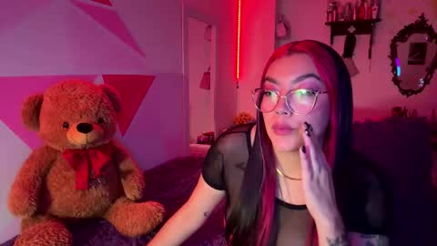 Nicole online show from 27, 2, 2026