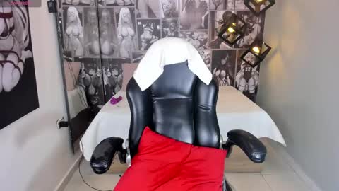 N i c o l e  online show from 19, 2, 2025