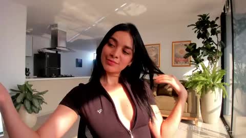 Nicole Manson online show from 31, 3, 2026