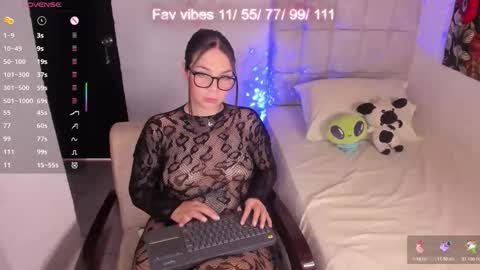 Snapshot of nicolepeachx chatting on 1, 5, 2026 Nicol independent model online show from 1, 5, 2026