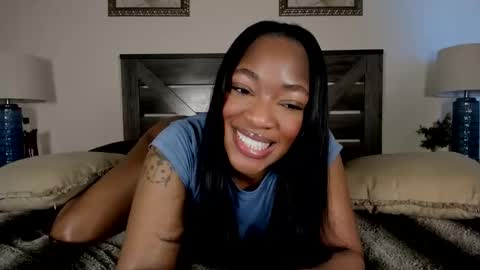 Nicole online show from 28, 3, 2026