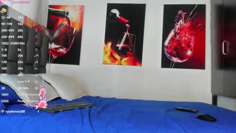 nicolle_hanks1 online show from 13, 11, 2025