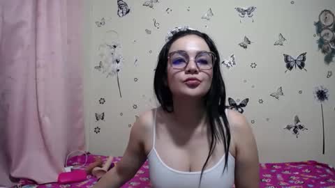 Snapshot of nicolle_sky chatting on 2, 3, 2026 nicolle_sky online show from 2, 3, 2026