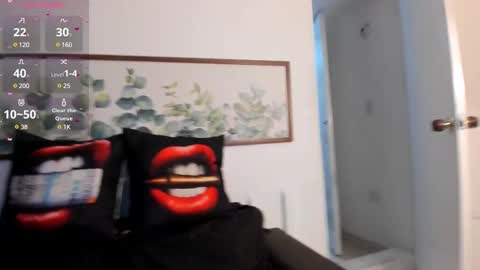 Nicolle Lima online show from 20, 2, 2025