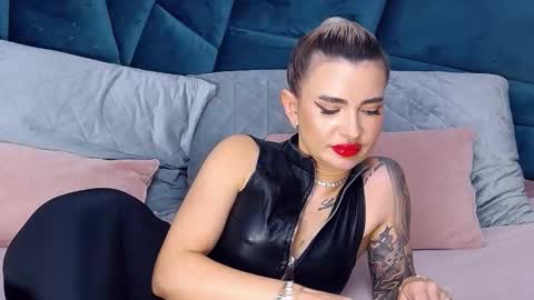 Iris online show from 18, 11, 2025