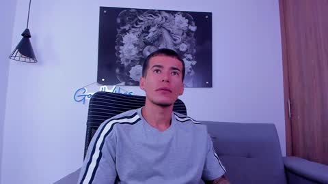 Niick online show from 1, 2, 2025