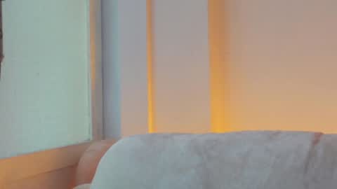 of Nylasweet online show from 3, 12, 2025