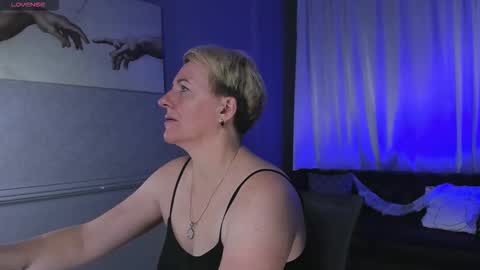 Nika online show from 1, 11, 2025