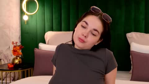 Nika online show from 8, 10, 2025