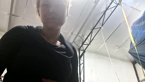 nikhannah online show from 2, 11, 2025