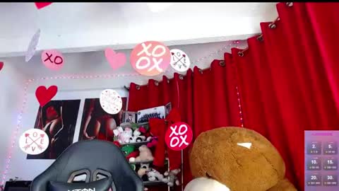 Snapshot of niki_1998 chatting on 5, 7, 2026 Natalia online show from 5, 7, 2026