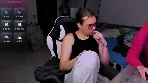 Snapshot of niki_nik0 chatting on 21, 10, 2025 niki_nik0 online show from 21, 10, 2025